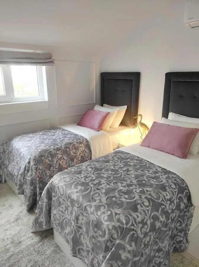 Penthouse Las Americas First Line De Lux アロナ